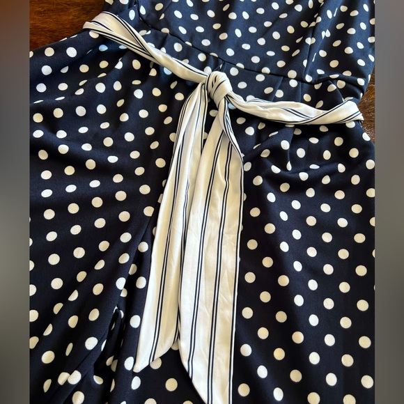 Nwt navy/white polka dot jumpsuit Lg - Picture 2 of 5